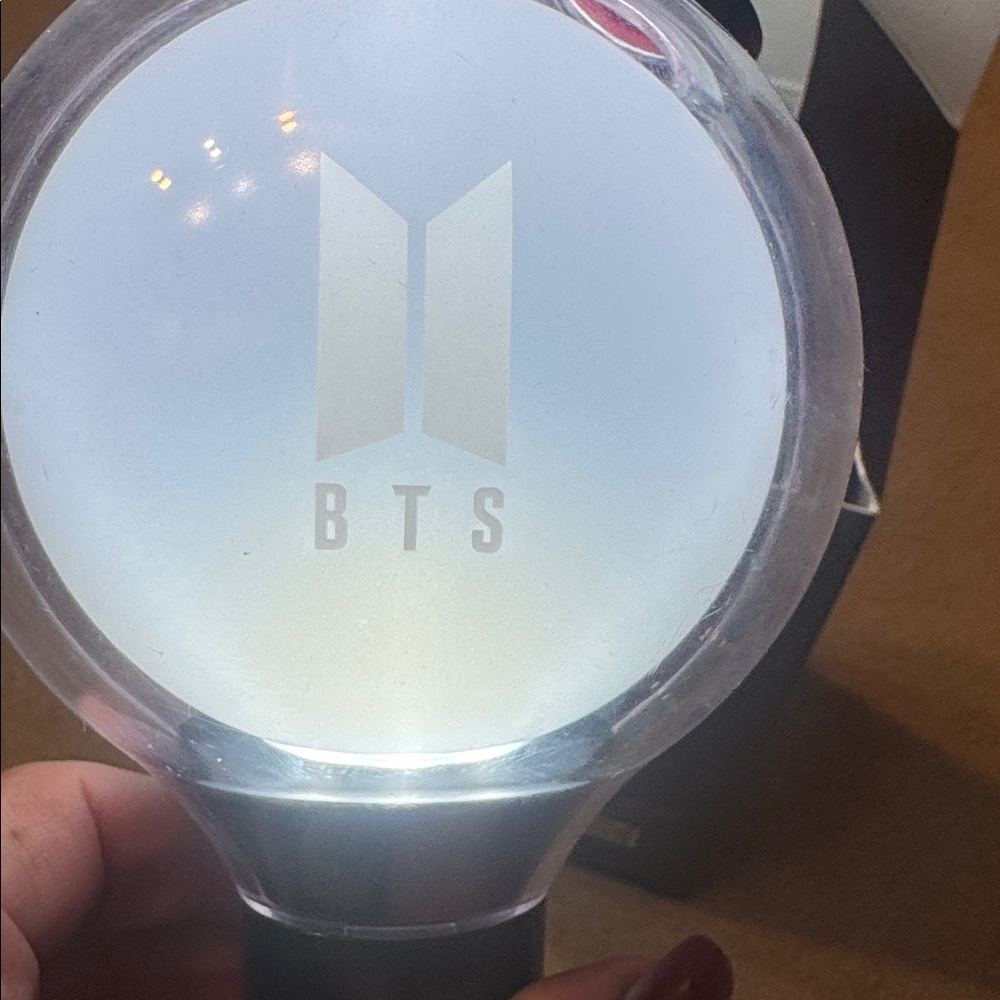 ***BTS Collectible Official Map of the Soul Light Stick SE